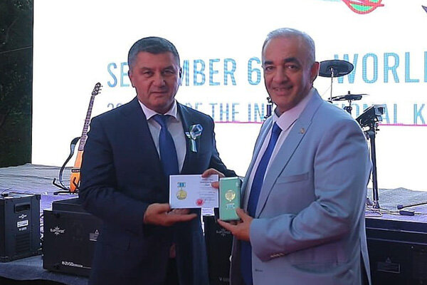 بالاترین مدال افتخار ورزشی جمهوری ازبکستان برای رضا نصیرینژاد بالاترین مدال افتخار ورزشی جمهوری ازبکستان برای رضا نصیرینژاد