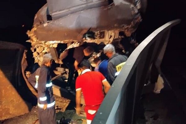 ۲ فوتی در حادثه برخورد ۲ قطار باری در بندرعباس ۲ فوتی در حادثه برخورد ۲ قطار باری در بندرعباس