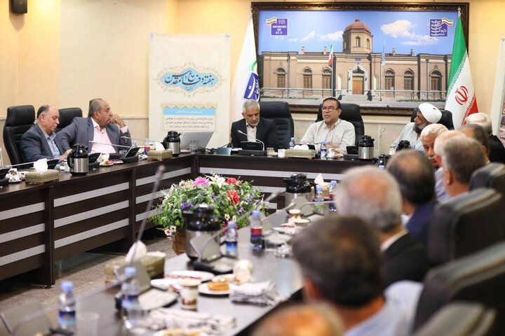 بسیاری از مشکلات امروز کشور با راهبرد دفاع مقدس قابل حل است بسیاری از مشکلات امروز کشور با راهبرد دفاع مقدس قابل حل است
