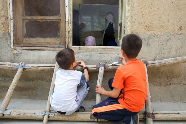 ۳۵۰۰ دانشآموز بازمانده از تحصیل را به مدرسه برگشتند ۳۵۰۰ دانشآموز بازمانده از تحصیل را به مدرسه برگشتند