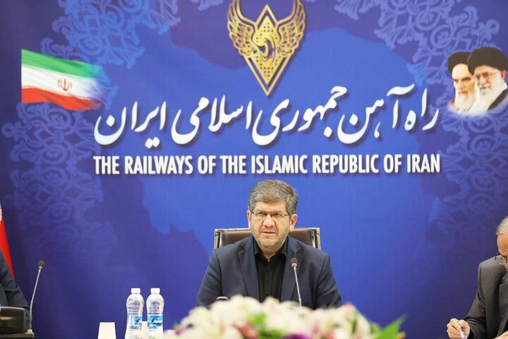 قطار شهری تبریز – آذرشهر وارد فاز عملیاتی میشود قطار شهری تبریز – آذرشهر وارد فاز عملیاتی میشود
