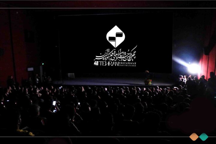 بلیتفروشی مردمی جشنواره فیلمکوتاه تهران آغاز شد بلیتفروشی مردمی جشنواره فیلمکوتاه تهران آغاز شد