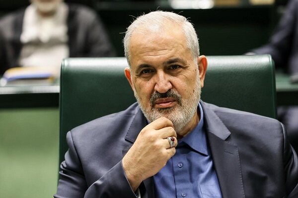 وزیر نیرو به چین سفر میکند وزیر نیرو به چین سفر میکند