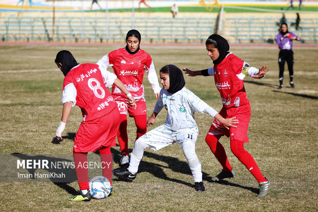 بانوان پرسپولیس صدرنشین شدند بانوان پرسپولیس صدرنشین شدند