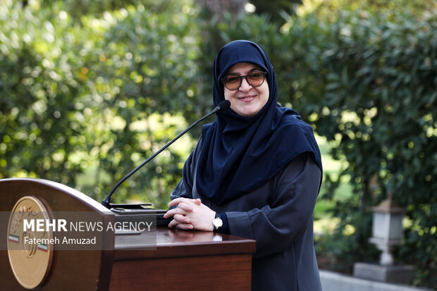 مهاجرانی: ساماندهی کولبران در جلسه هیئت دولت بررسی شد مهاجرانی: ساماندهی کولبران در جلسه هیئت دولت بررسی شد