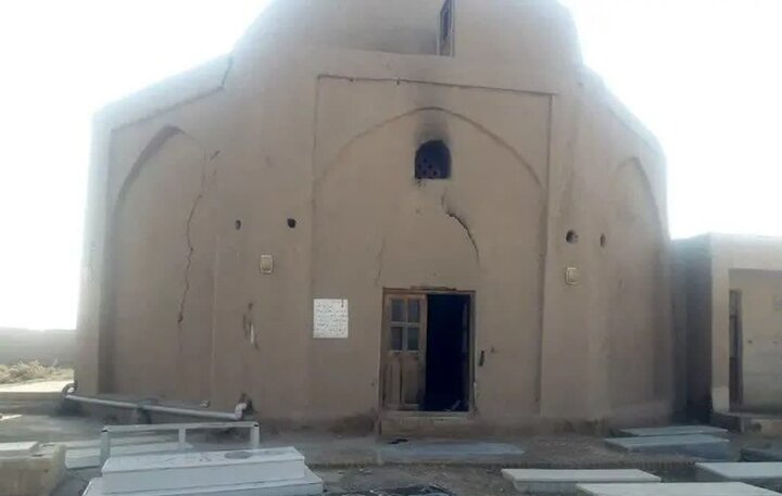 ماجرای آتش سوزی در یک بنای تاریخی دامغان ماجرای آتش سوزی در یک بنای تاریخی دامغان