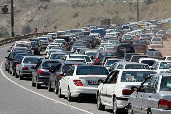 ترافیک سنگین در برخی محورهای شمالی ترافیک سنگین در برخی محورهای شمالی