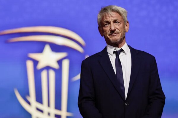 شان پن در جشنواره مراکش تجلیل شد شان پن در جشنواره مراکش تجلیل شد
