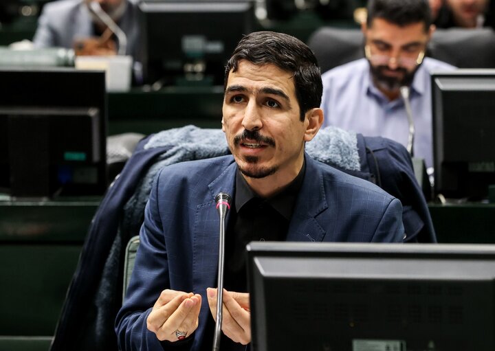 تداوم برخورد سیاسی با مدیران انقلابی دولت شهید رئیسی قابل قبول نیست تداوم برخورد سیاسی با مدیران انقلابی دولت شهید رئیسی قابل قبول نیست