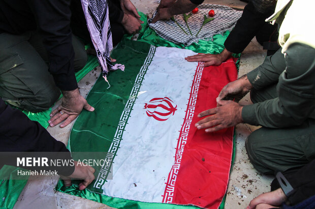پیکر یک شهید پس از ۴۱ سال شناسایی شد پیکر یک شهید پس از ۴۱ سال شناسایی شد