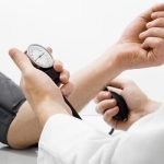 فشار خون را با توصیههای طب ایرانی کنترل کنید فشار خون را با توصیههای طب ایرانی کنترل کنید