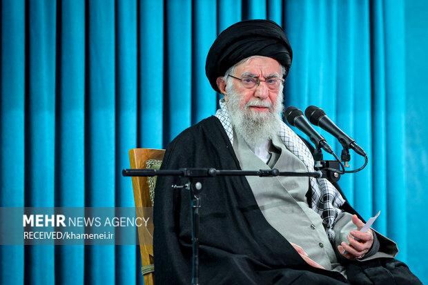 رهبر معظم انقلاب؛ میداندار توسعه و پیشرفت کشور در حوزه فضای مجازی رهبر معظم انقلاب؛ میداندار توسعه و پیشرفت کشور در حوزه فضای مجازی