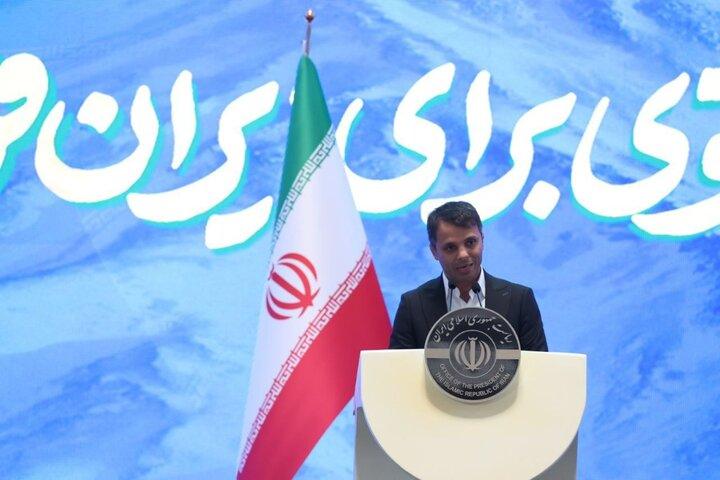 واکنش حسن رنگرز پس از انتخابش به عنوان برترین مربی سال واکنش حسن رنگرز پس از انتخابش به عنوان برترین مربی سال
