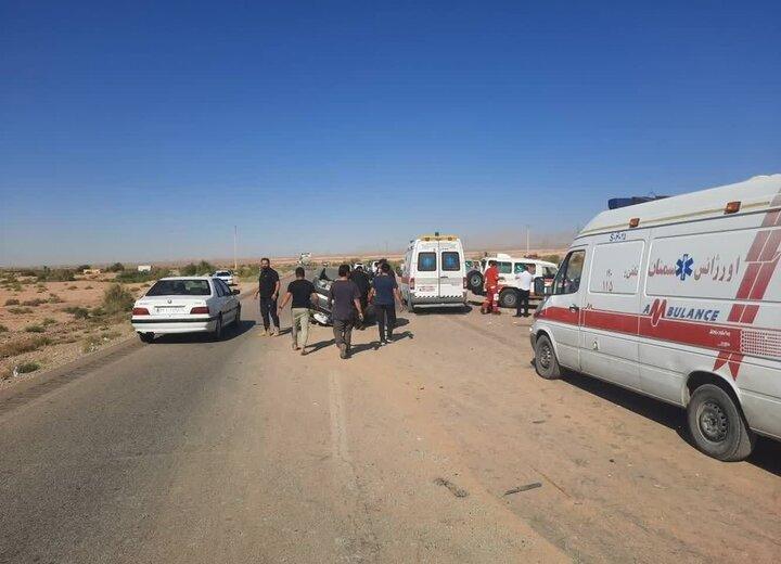 تصادف ۲ سواری در محور سرخه- آرادان؛ بالگرد به محل حادثه اعزام شد تصادف ۲ سواری در محور سرخه- آرادان؛ بالگرد به محل حادثه اعزام شد
