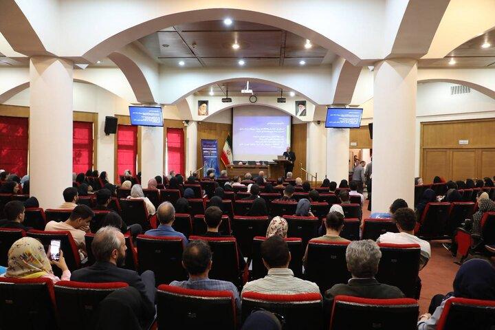 سمپوزیوم «میکروبیوم و سلامت انسان» برگزار شد سمپوزیوم «میکروبیوم و سلامت انسان» برگزار شد