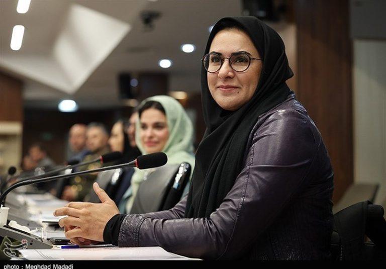 جایزه مسئول برتر آسیا برای زهرا نعمتی جایزه مسئول برتر آسیا برای زهرا نعمتی