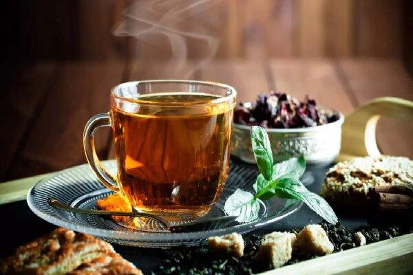متخصص تغذیه: چای جایگزین آب نیست متخصص تغذیه: چای جایگزین آب نیست