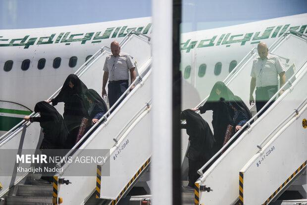 نخستین پرواز اربعین امروز از فرودگاه مهرآباد انجام شد نخستین پرواز اربعین امروز از فرودگاه مهرآباد انجام شد