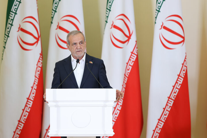 پزشکیان: سفر بلاروس نقطه عطفی در روابط ایران و بلاروس خواهد بود پزشکیان: سفر بلاروس نقطه عطفی در روابط ایران و بلاروس خواهد بود