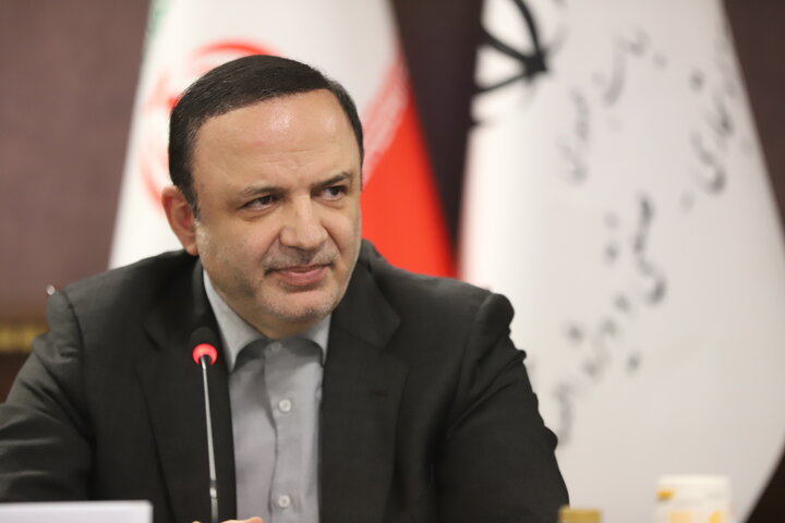 مسرور: مشارکت سهامداران داخلی در بورس بینالمللی سقف مشخصی داشته باشد مسرور: مشارکت سهامداران داخلی در بورس بینالمللی سقف مشخصی داشته باشد