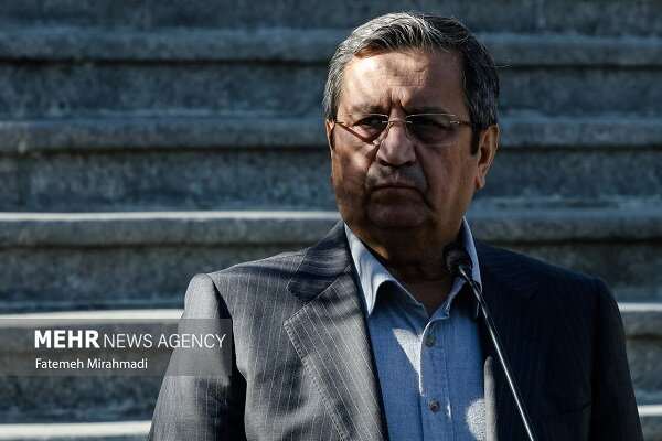 رئیس کل بانک مرکزی: میزان عرضه از تقاضای ارز پیشی گرفت