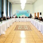 عارف: برای توسعه ایران به پیوست هنر نیاز داریم نه دخالت در کار هنرمند عارف: برای توسعه ایران به پیوست هنر نیاز داریم نه دخالت در کار هنرمند