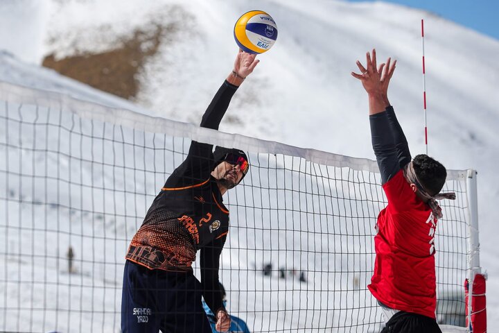 نظریان: همدان به قطب والیبال برفی غرب آسیا تبدیل میشود نظریان: همدان به قطب والیبال برفی غرب آسیا تبدیل میشود