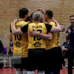 انتقاد سرمربی والیبال سپاهان از تغییر مکرر ساعت بازی‌ها در لیگ