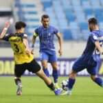 تساوی استقلال و الحسین در نیمه اول؛ ابولیلا مانع از گلزنی آبی‌ها شد