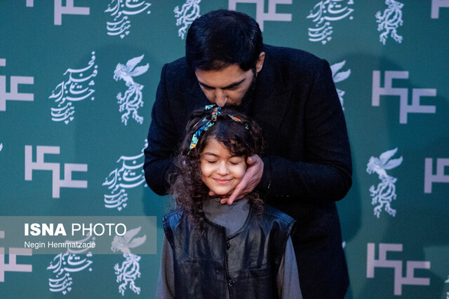 جامعه را دو قطبی نکنید