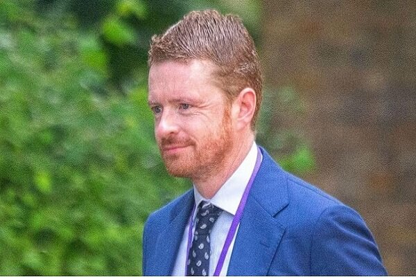 رییس دفتر نخست‌وزیر انگلیس استعفا داد