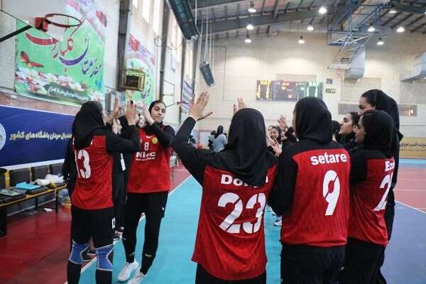 سپاهان در گچساران غافلگیر شد/ بردهای مهم برای نفت و گازی ها و استقلال سپاهان در گچساران غافلگیر شد/ بردهای مهم برای نفت و گازی ها و استقلال