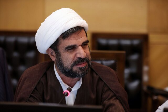 عضو کمیسیون فرهنگی: شنیدن حرف‌های مردم به استحکام پایه‌های نظام کمک می‌کند