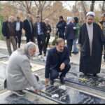 مزار هنرمندان موسیقی در اولین روز فجر چهل و یکم گلباران شد