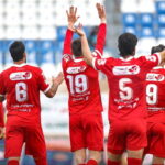 پرسپولیس چند بادکنک داخل زمین دارد/ علی‌پور به در و دیوار می‌زد