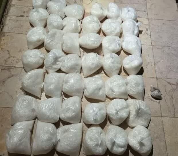 کشف ۱۳۵ کیلوگرم «شیشه» در عملیات یگان ویژه تکاوری فراجا