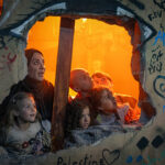 کهنهسازی دکورها در «سرزمین فرشتهها»؛ غزه را در تهران بازسازی کردیم! کهنهسازی دکورها در «سرزمین فرشتهها»؛ غزه را در تهران بازسازی کردیم!