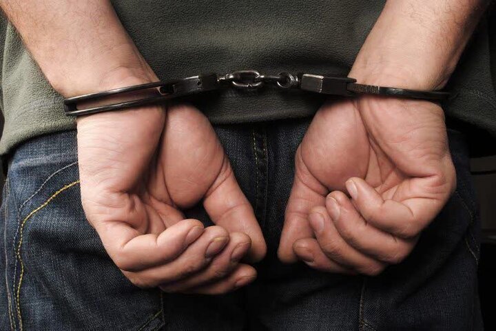 انهدام شبکه سازمان یافته سرقت و سند خودروهای پایتخت در غرب
کشور