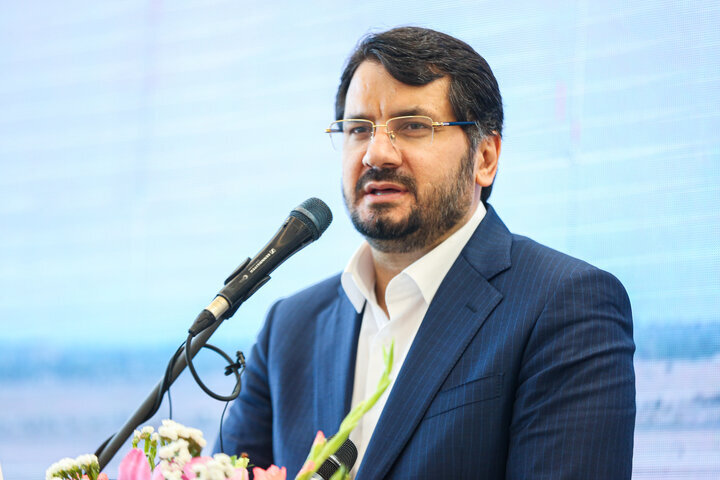 بذرپاش: حماقت ترامپ، ۲.۶ میلیارد بشکه نفت را از بازار جهانی
حذف کرد بذرپاش: حماقت ترامپ، ۲.۶ میلیارد بشکه نفت را از بازار جهانی
حذف کرد